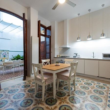 Appartamento Florit Flats - Traditional House In El Cabanyal Valenza Esterno foto